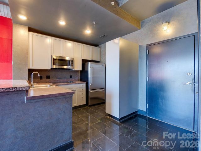 710 W Trade Street 312, Charlotte, NC 28202