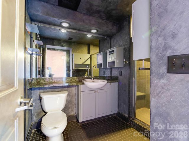 710 W Trade Street 312, Charlotte, NC 28202