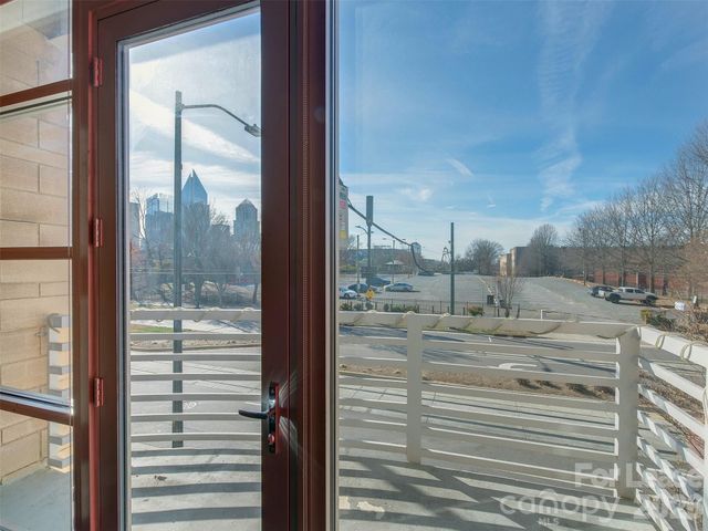 710 W Trade Street 312, Charlotte, NC 28202