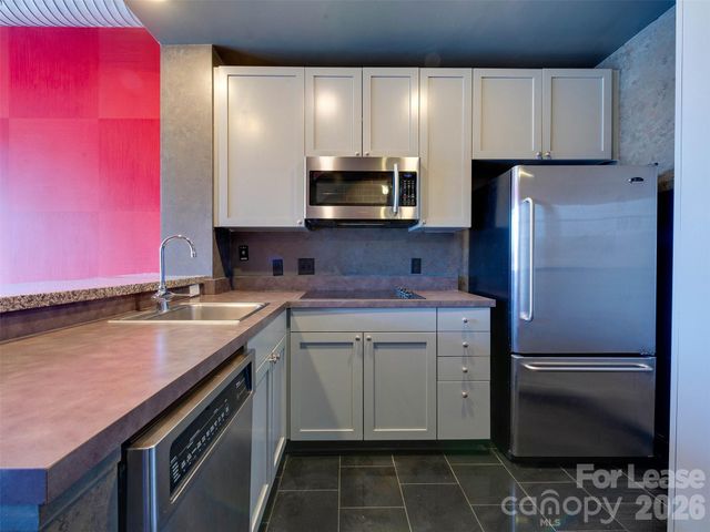 710 W Trade Street 312, Charlotte, NC 28202