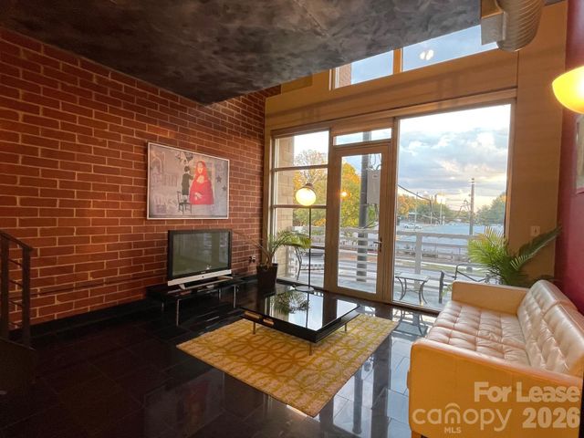 710 W Trade Street 312, Charlotte, NC 28202