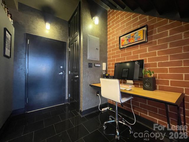 710 W Trade Street 312, Charlotte, NC 28202