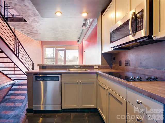 710 W Trade Street 312, Charlotte, NC 28202