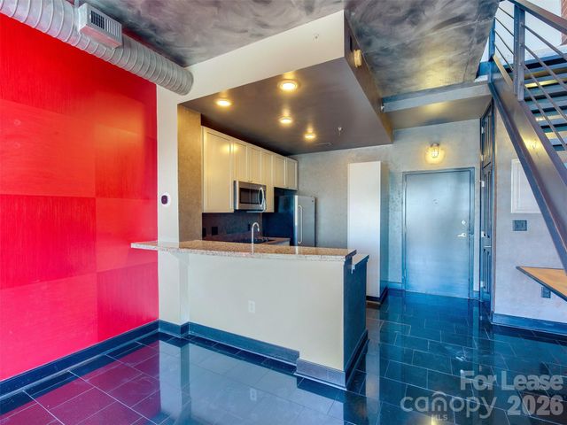 710 W Trade Street 312, Charlotte, NC 28202