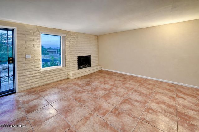 625 E Rimrock Place, Oro Valley, AZ 85704