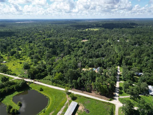 000 Red Oak Drive, Plantersville, TX 77363