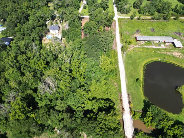 000 Red Oak Drive, Plantersville, TX 77363