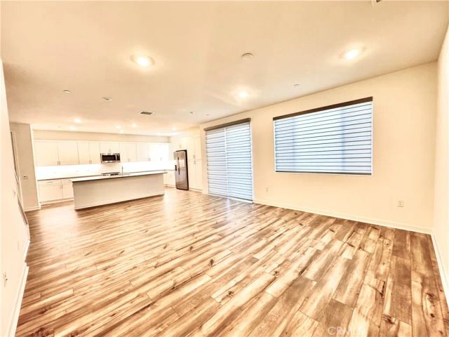 5826 Walden Ct, Eastvale, CA 92880