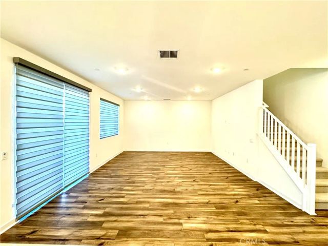 5826 Walden Ct, Eastvale, CA 92880