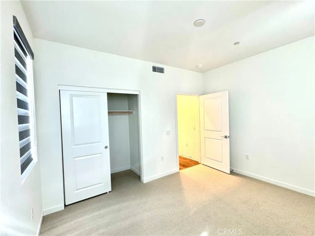 5826 Walden Ct, Eastvale, CA 92880