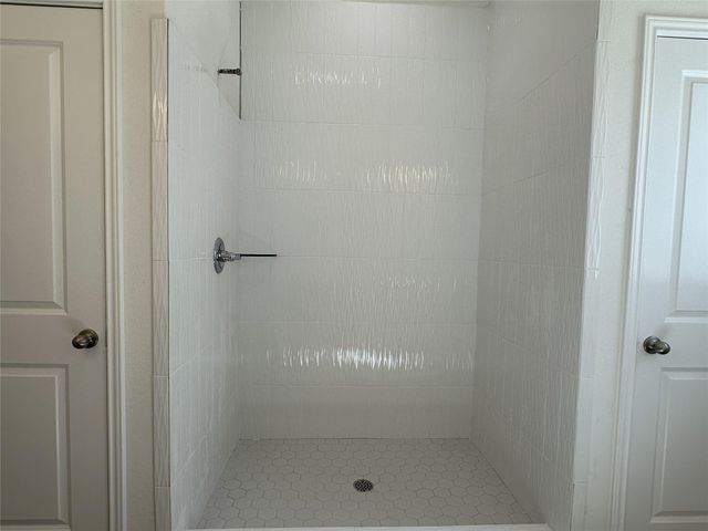 332 Glocken LN, Kyle, TX 78640