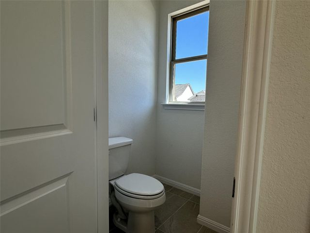 332 Glocken LN, Kyle, TX 78640