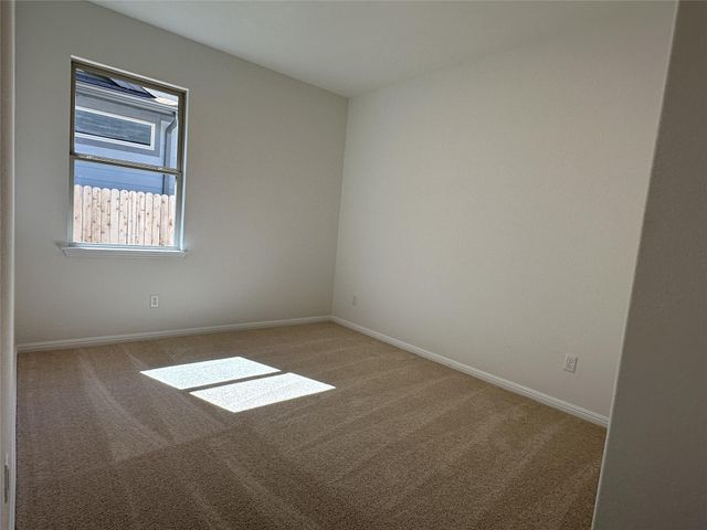 332 Glocken LN, Kyle, TX 78640