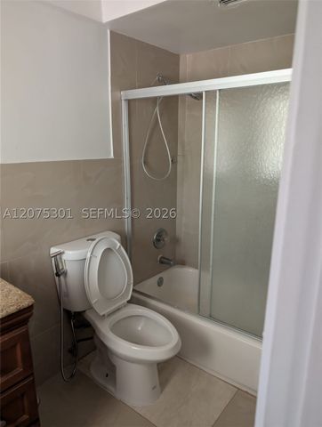 11855 NE 19th Dr 46, North Miami, FL 33181