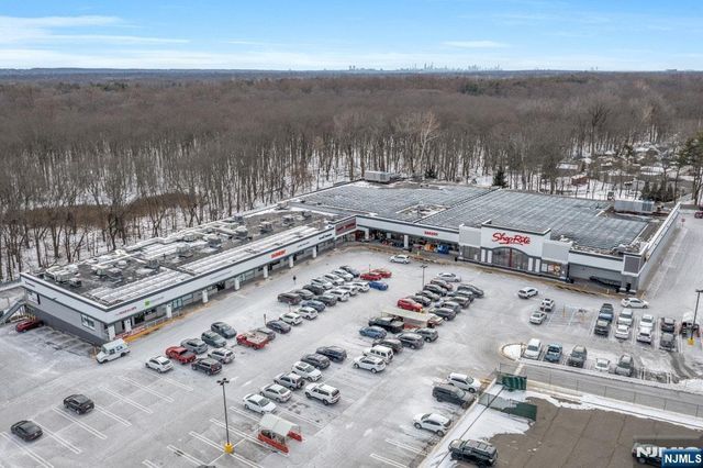 440 Old Hook Road, Emerson, NJ 07630