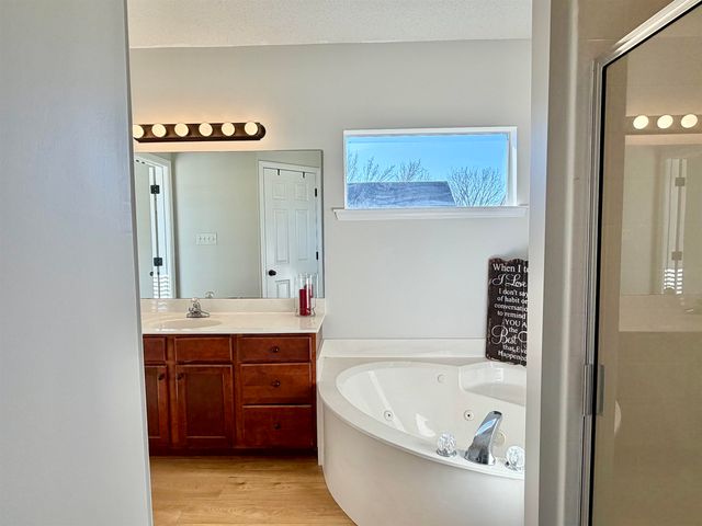 10151 EVENING HILL CV, Memphis, TN 38016