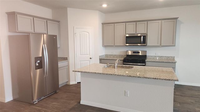 195 Greenbelt Reservoir PASS, Kyle, TX 78640