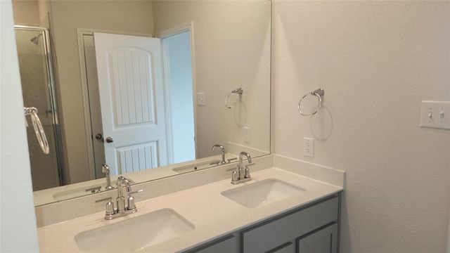 195 Greenbelt Reservoir PASS, Kyle, TX 78640