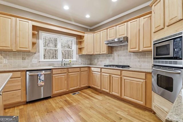 203 Peblebrooke Walk, Canton, GA 30115