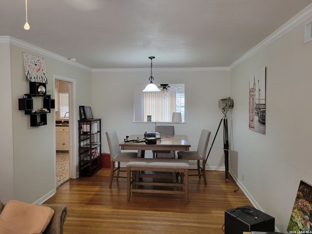 558 Adrian, San Antonio, TX 78213