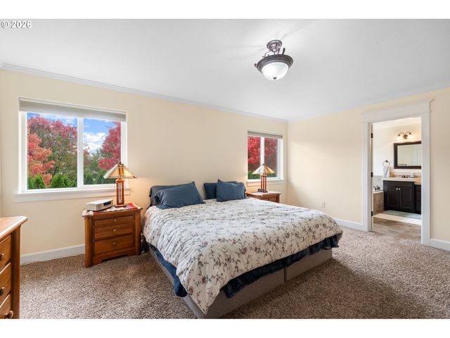 842 36TH Ave, Forest Grove, OR 97116
