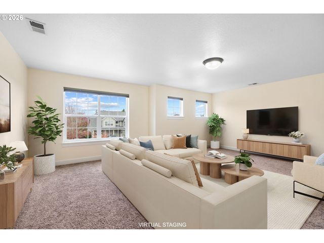842 36TH Ave, Forest Grove, OR 97116