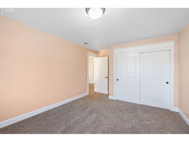 842 36TH Ave, Forest Grove, OR 97116