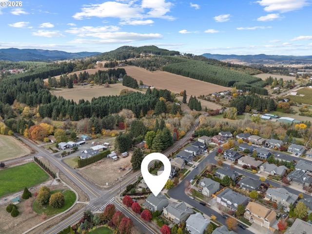 842 36TH Ave, Forest Grove, OR 97116