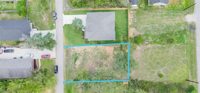 410 Texas Avenue, Arcola, TX 77583