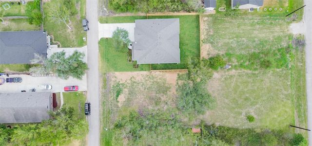 410 Texas Avenue, Arcola, TX 77583