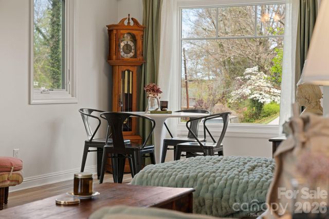 539 Caribou Road, Asheville, NC 28803