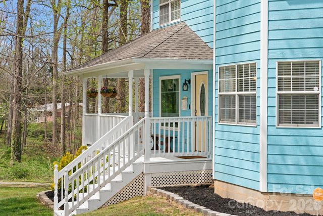 539 Caribou Road, Asheville, NC 28803