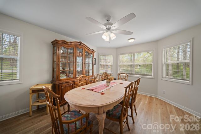 539 Caribou Road, Asheville, NC 28803