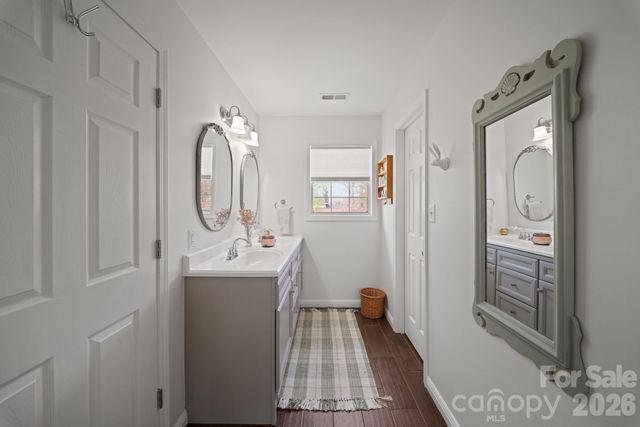 539 Caribou Road, Asheville, NC 28803