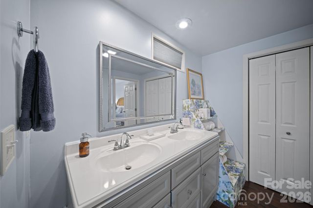 539 Caribou Road, Asheville, NC 28803