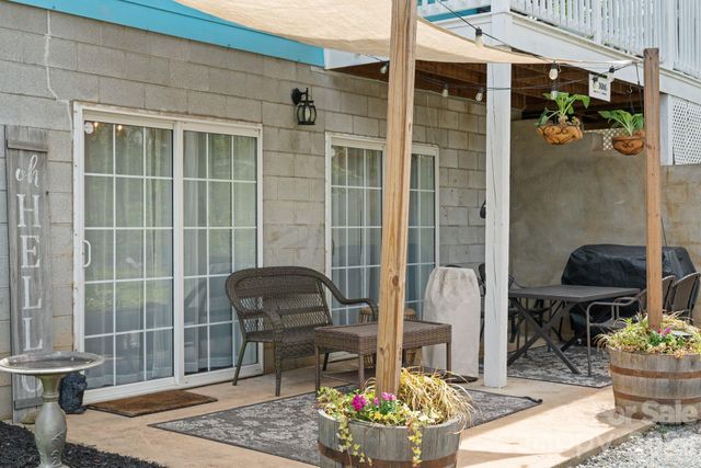 539 Caribou Road, Asheville, NC 28803