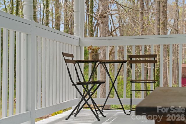 539 Caribou Road, Asheville, NC 28803