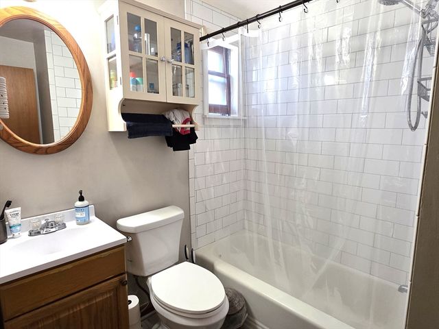 27 Cross Street 1, Grafton, MA 01560