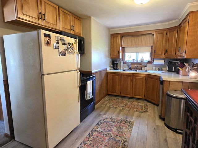 27 Cross Street 1, Grafton, MA 01560