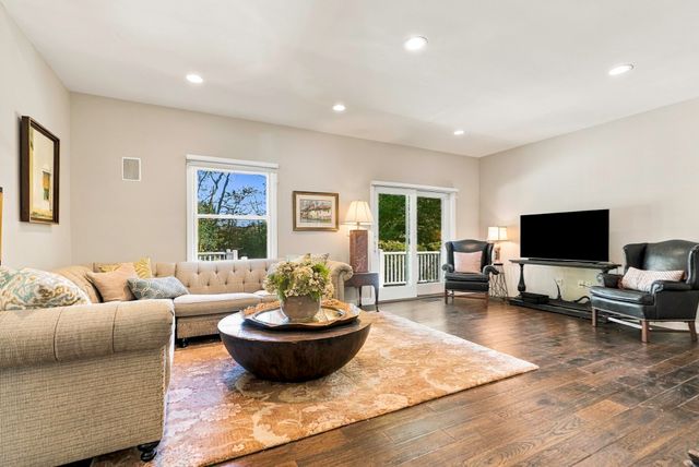 6 Peter Porcaro Drive, Hopkinton, MA 01748