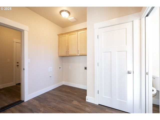 119 E JERSEY, Gladstone, OR 97027