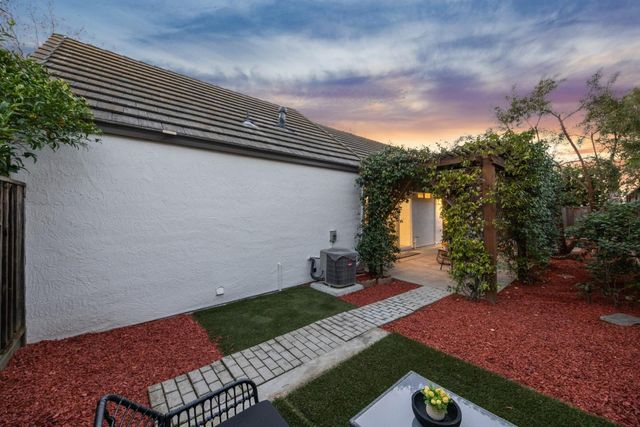 1522 Fujiko Drive, San Jose, CA 95131