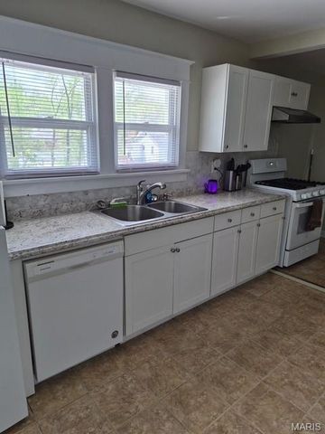 1000 Marie Avenue, Alton, IL 62002