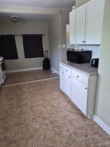 1000 Marie Avenue, Alton, IL 62002