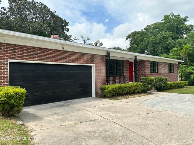 1118 BROOKMONT Avenue E, Jacksonville, FL 32211