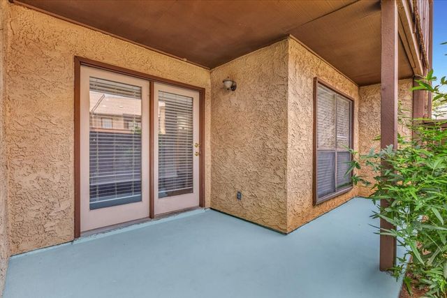 1908 Cloisters Drive 511, Arlington, TX 76011