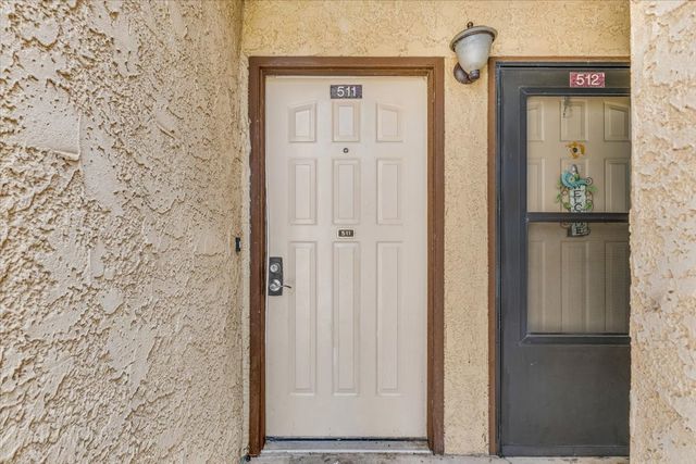 1908 Cloisters Drive 511, Arlington, TX 76011