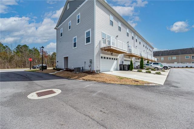 1003 Opal St 100, Suffolk, VA 23435