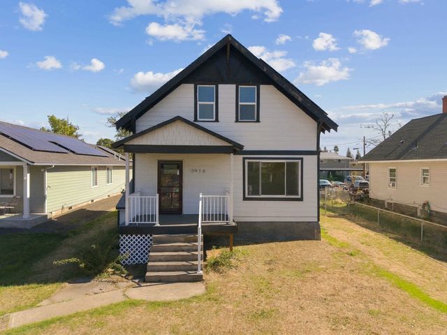 3918 N Maple St, Spokane, WA 99205 property photo