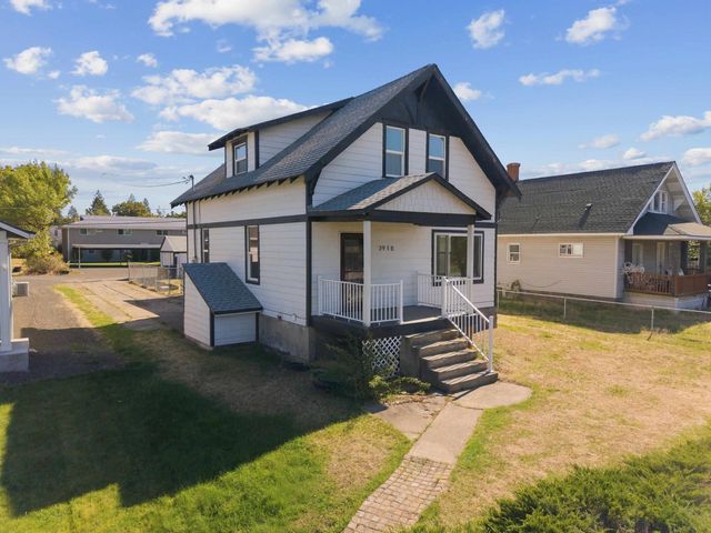 3918 N Maple St, Spokane, WA 99205
